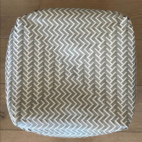 Room Essentials | Gray Chevron Woven Cube Storage Bin - Picture 6 of 6